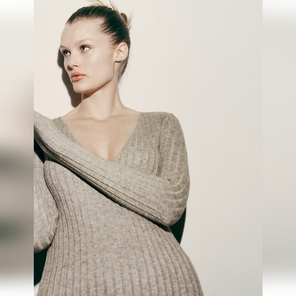 BNWT Zara soft ribbed dress, Medium, Black - Picture 3 of 8